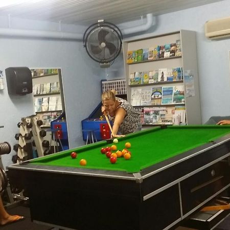 Reef Lodge Backpackers Townsville Extérieur photo