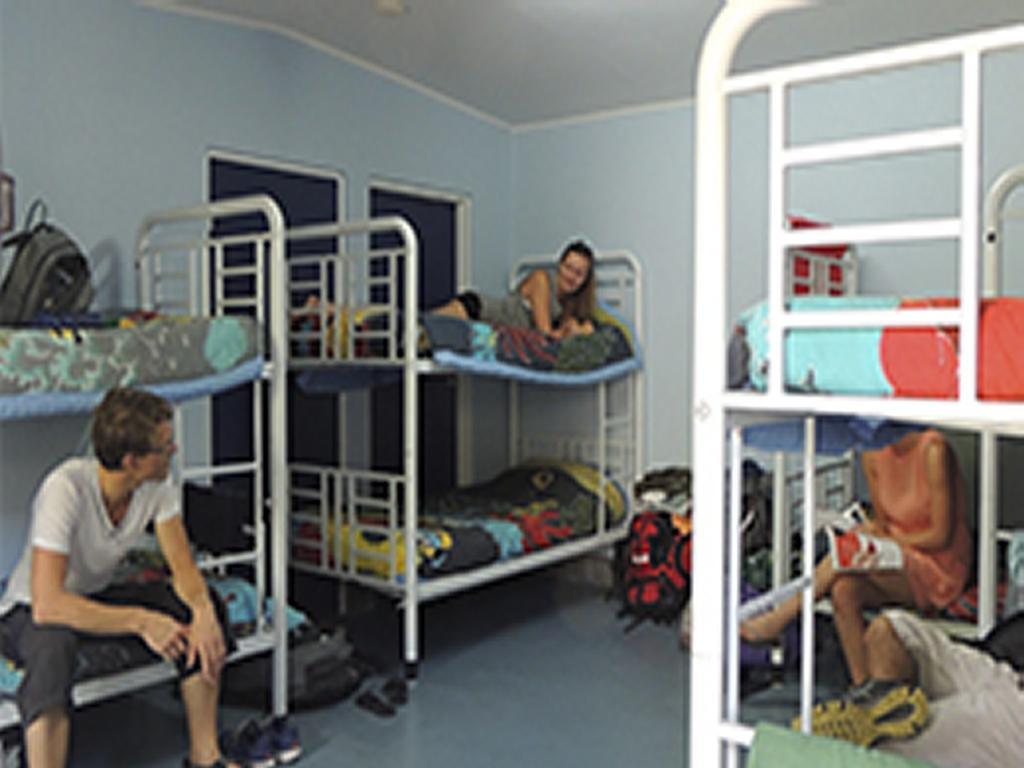 Reef Lodge Backpackers Townsville Extérieur photo