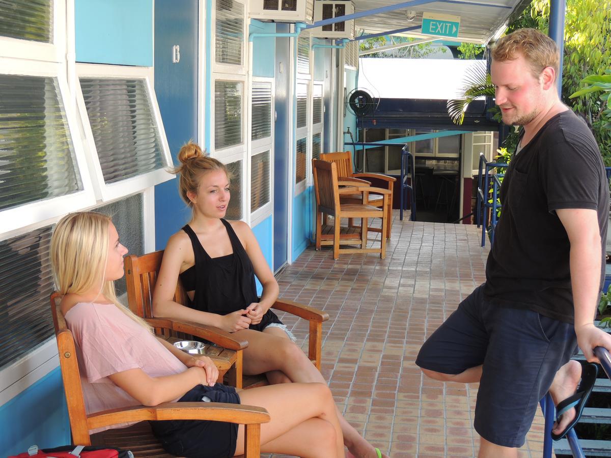 Reef Lodge Backpackers Townsville Extérieur photo