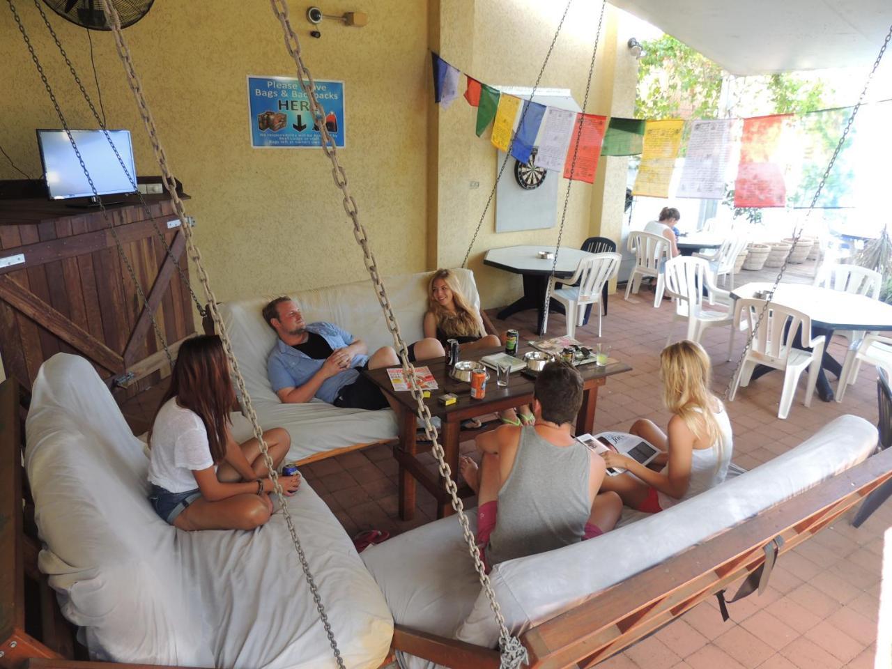 Reef Lodge Backpackers Townsville Extérieur photo