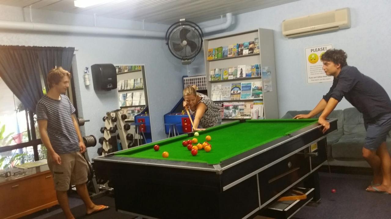 Reef Lodge Backpackers Townsville Extérieur photo